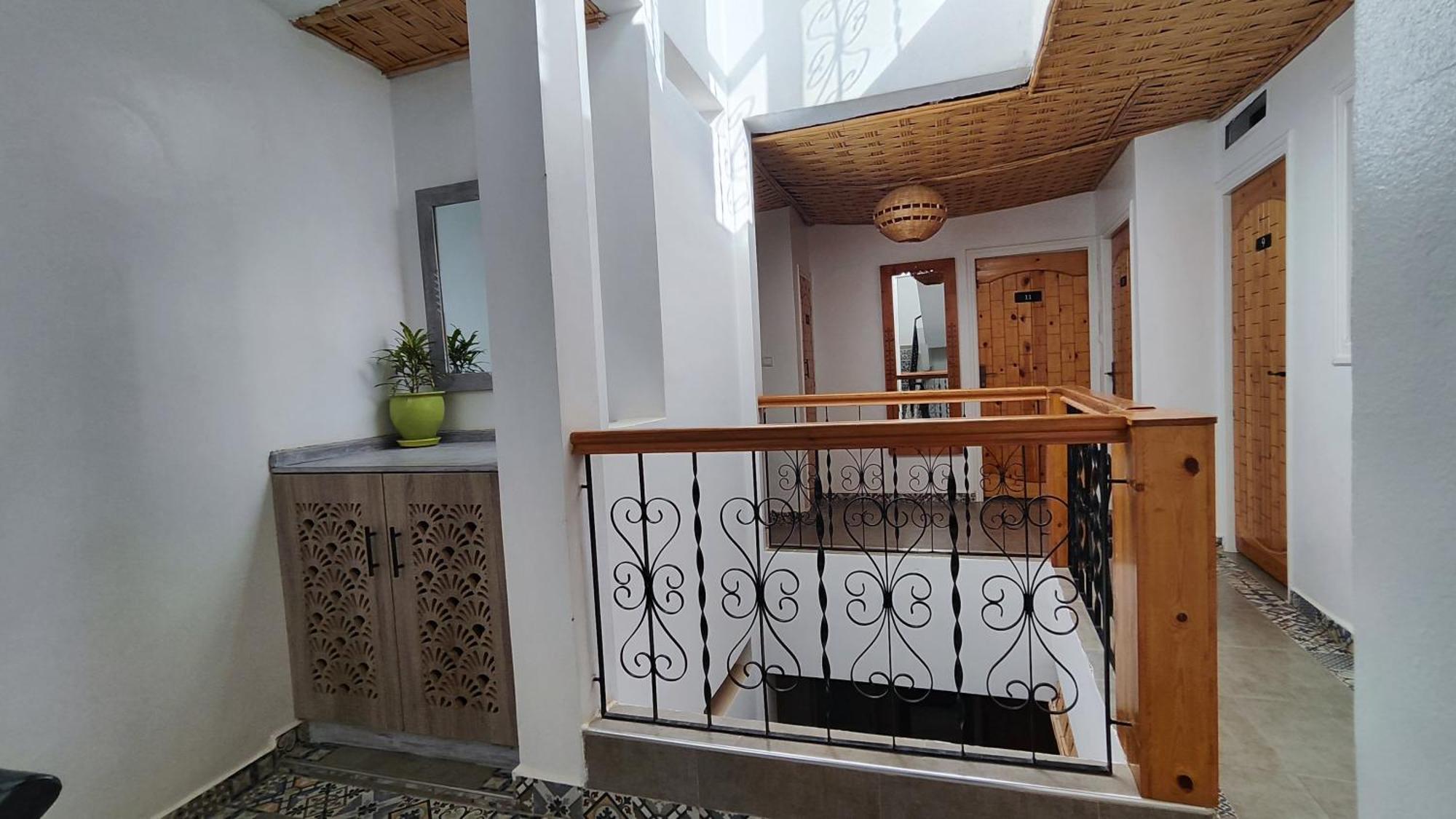 Bigblue Surf Hostel & Coworking Space - Taghazout (Adults Only) Azazoul Екстер'єр фото
