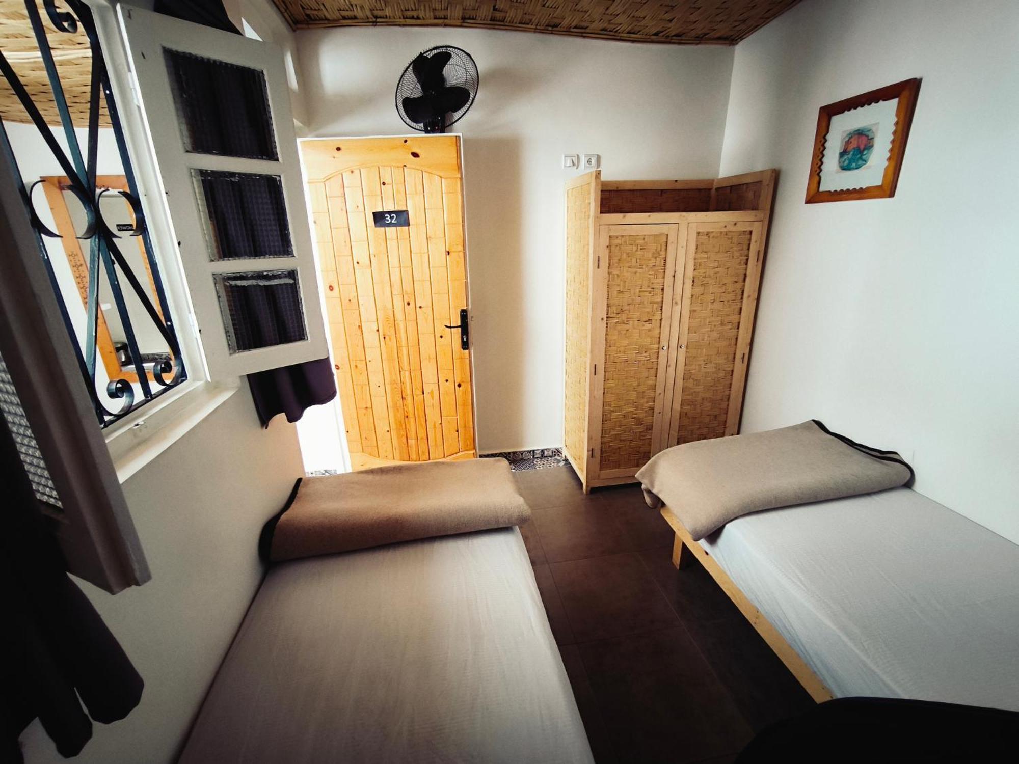 Bigblue Surf Hostel & Coworking Space - Taghazout (Adults Only) Azazoul Екстер'єр фото