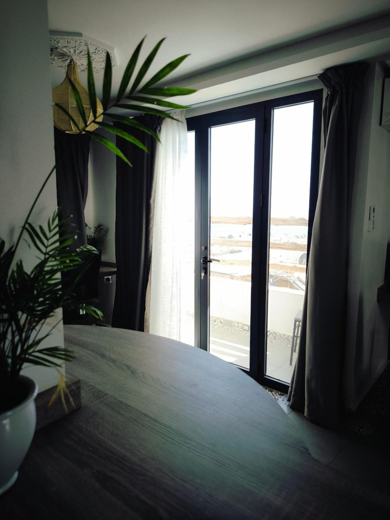 Bigblue Surf Hostel & Coworking Space - Taghazout (Adults Only) Azazoul Екстер'єр фото